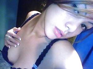 12P Gorgeous latina