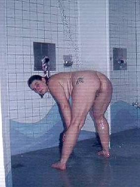17P Bbw-corinna in the shower