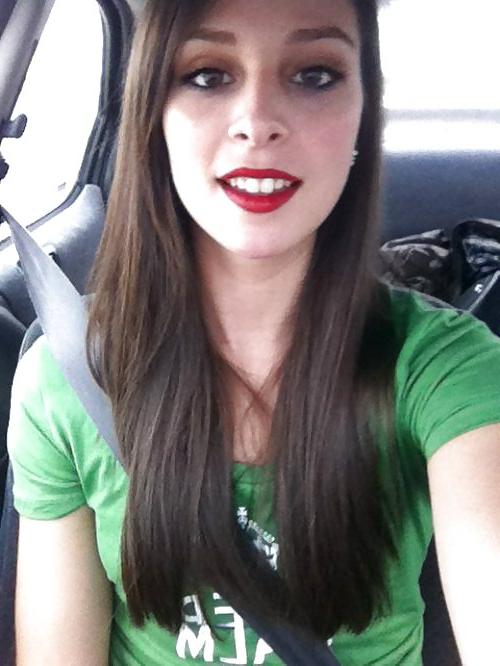 25P Red lips