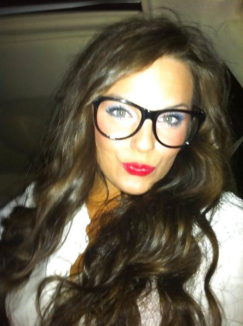 25P Red lips