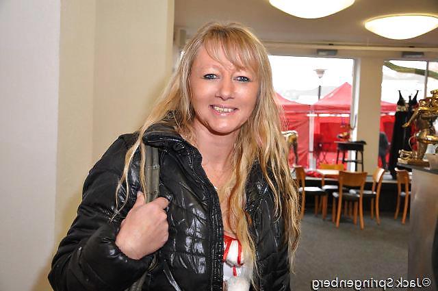 16P Please give love to this MILF - Natascha -