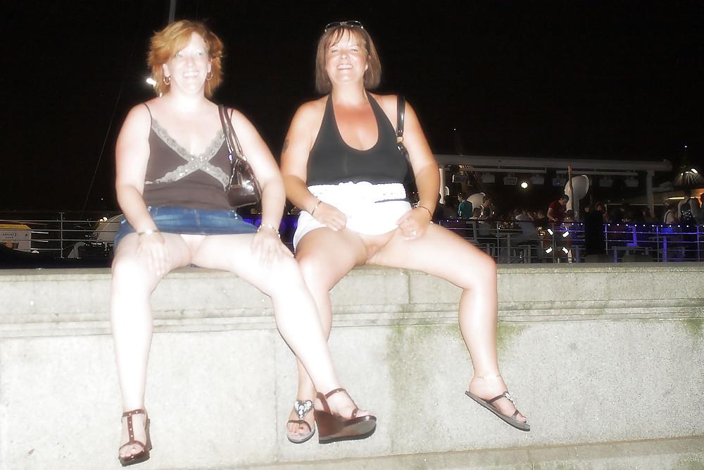 24P Is she forgot her slip 32.