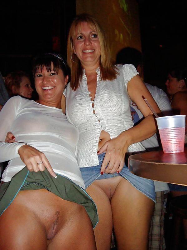 24P Is she forgot her slip 32.
