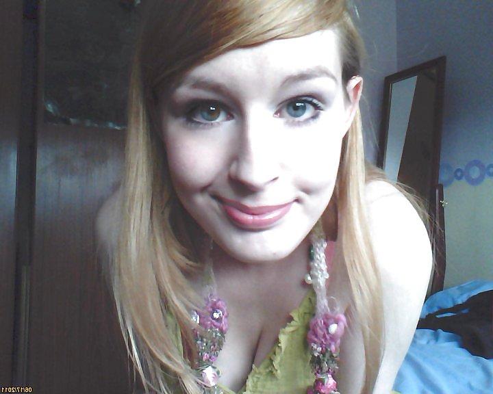 10P Nerdy chick with gorgeous eyes and big tits