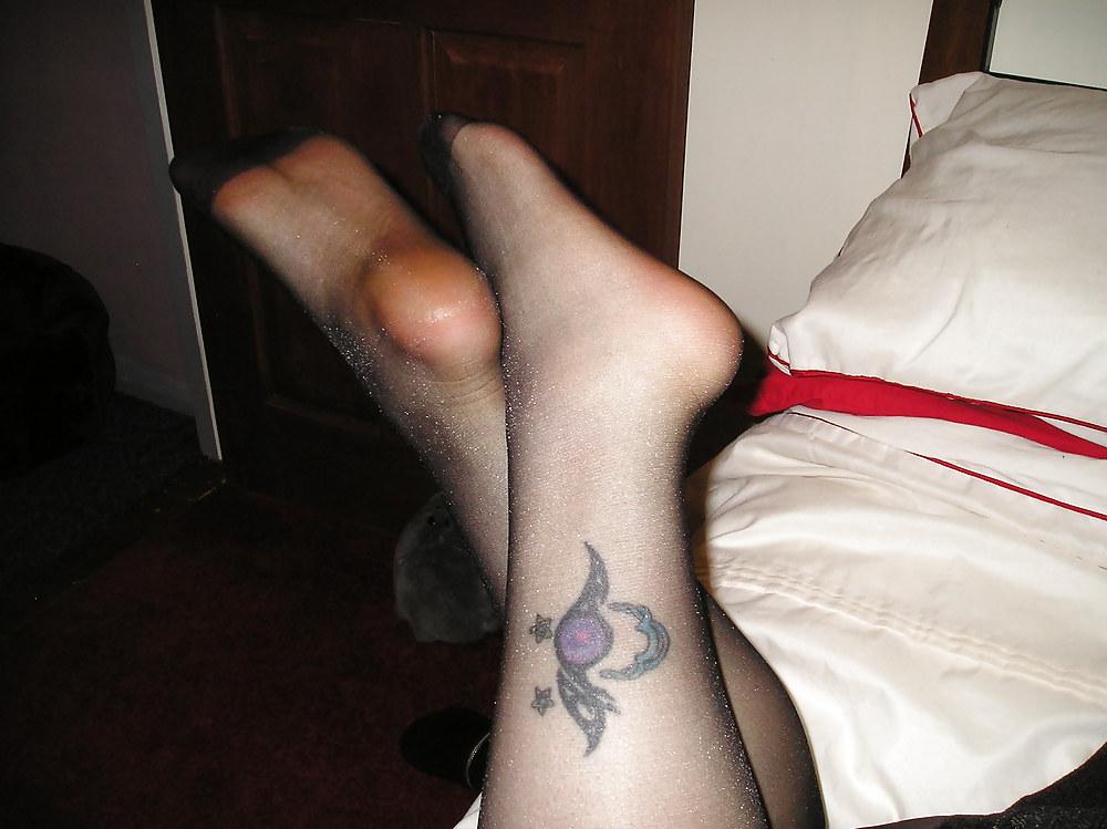 16P Black lace top stockings
