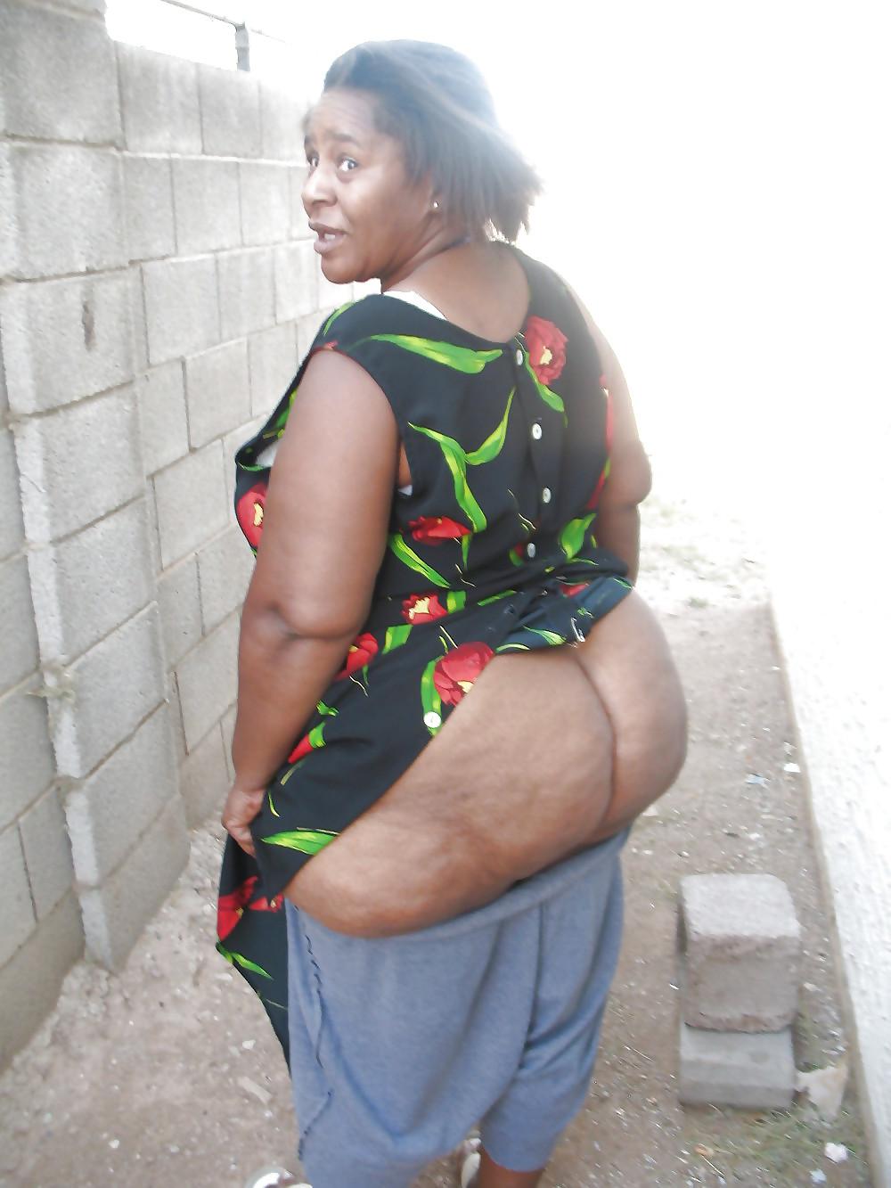 16P Black mom