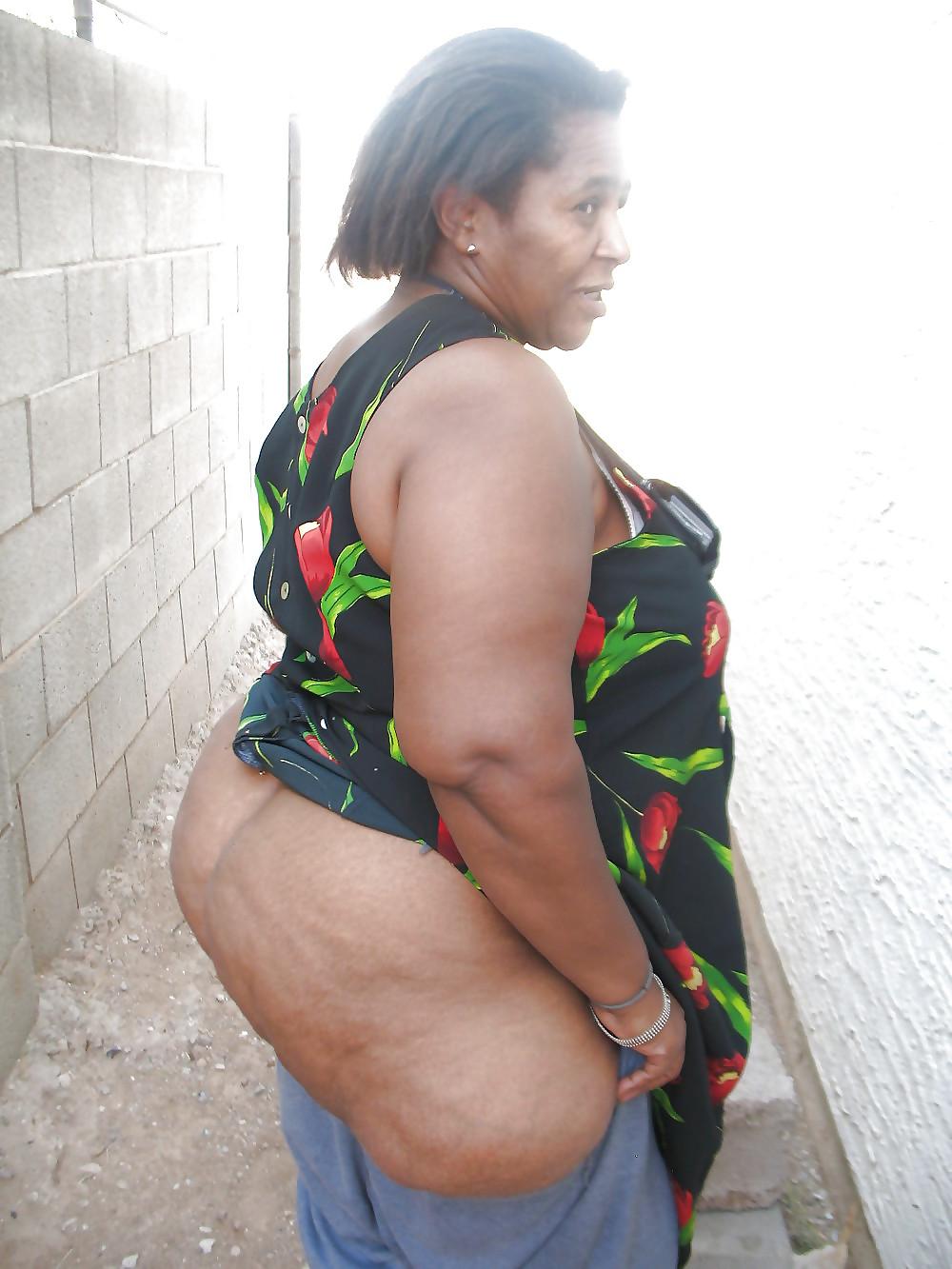 16P Black mom