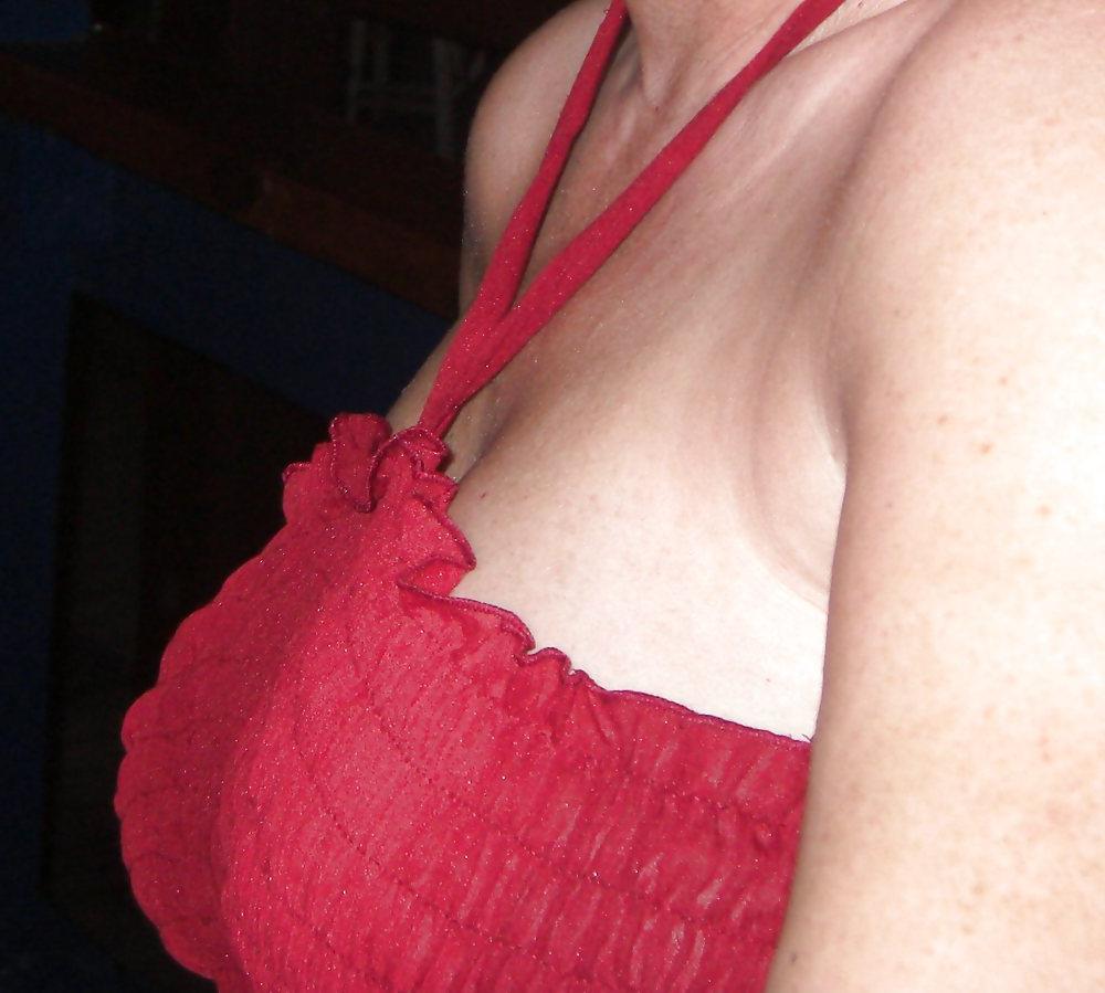 25P My wifes tits in private and public