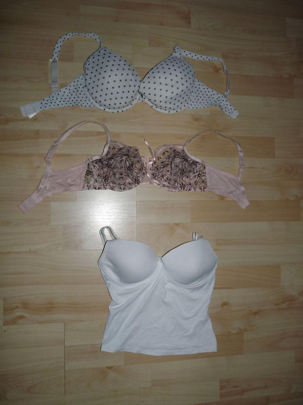 22P Neighbor women, clothing