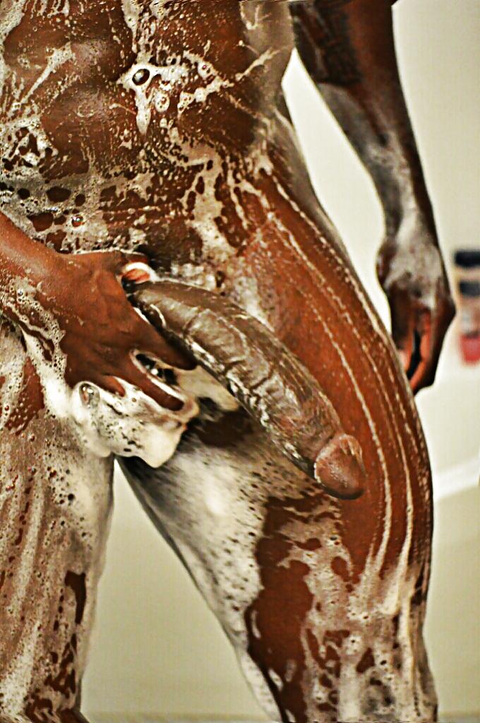 9P BIG BLACK DICK Shower