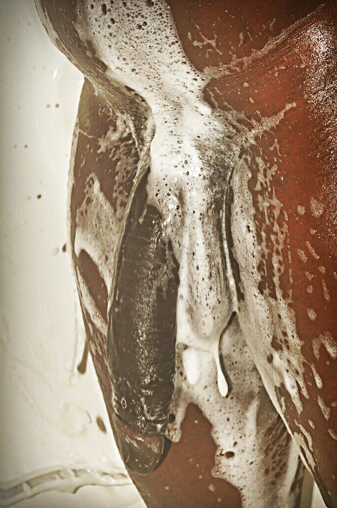 9P BIG BLACK DICK Shower