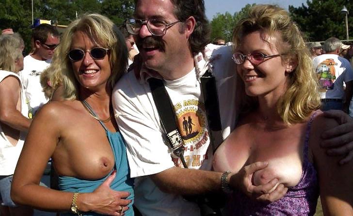 25P One boob out 