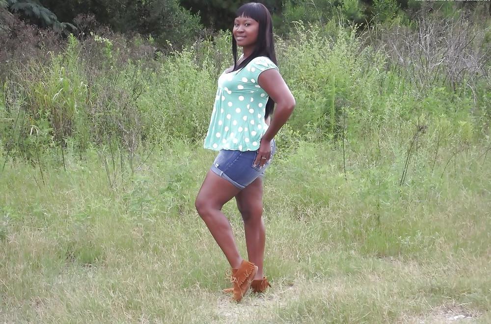21P Black Girl From Georgia Backwoods Loves Playing In Mud