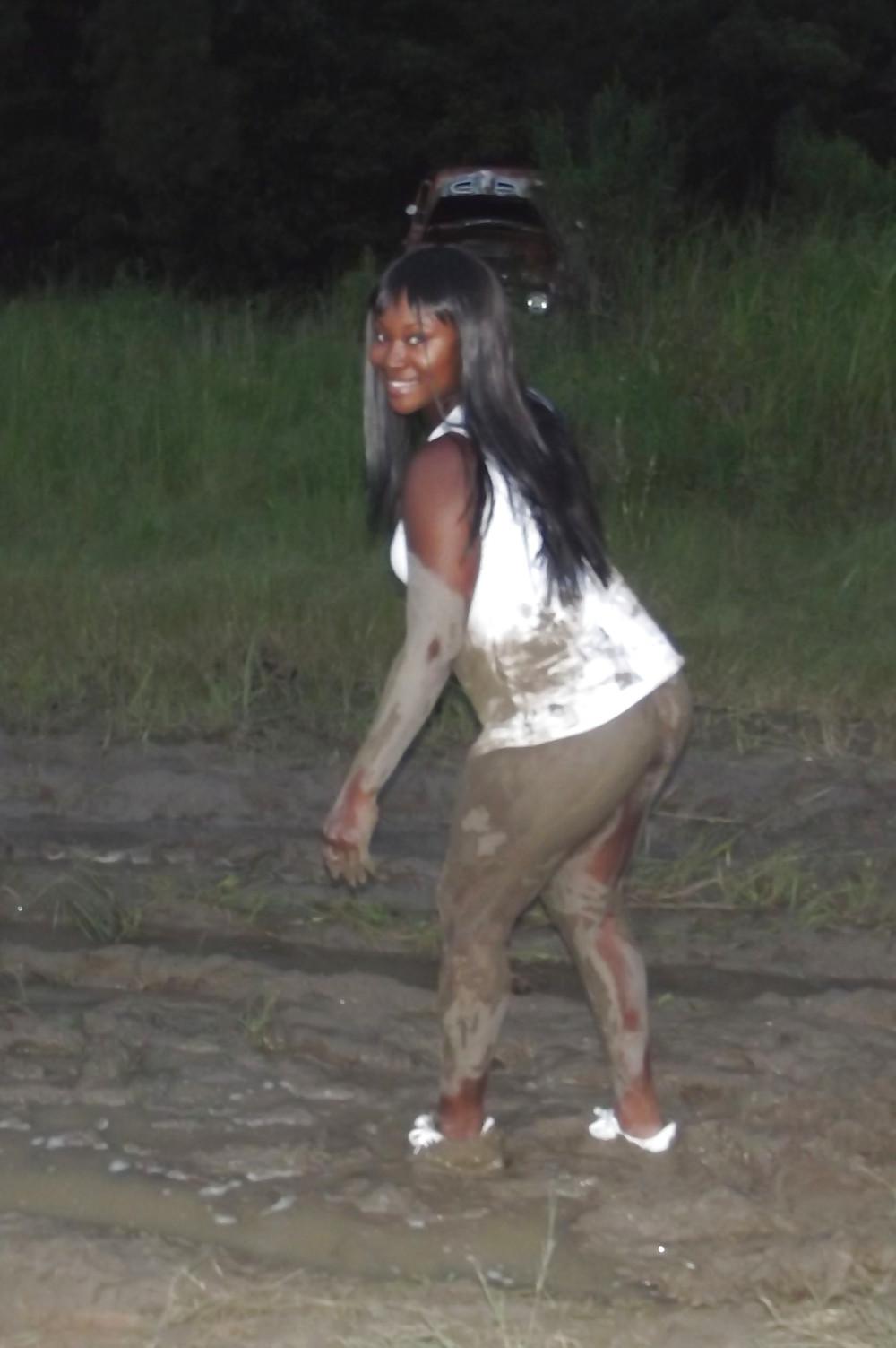 21P Black Girl From Georgia Backwoods Loves Playing In Mud