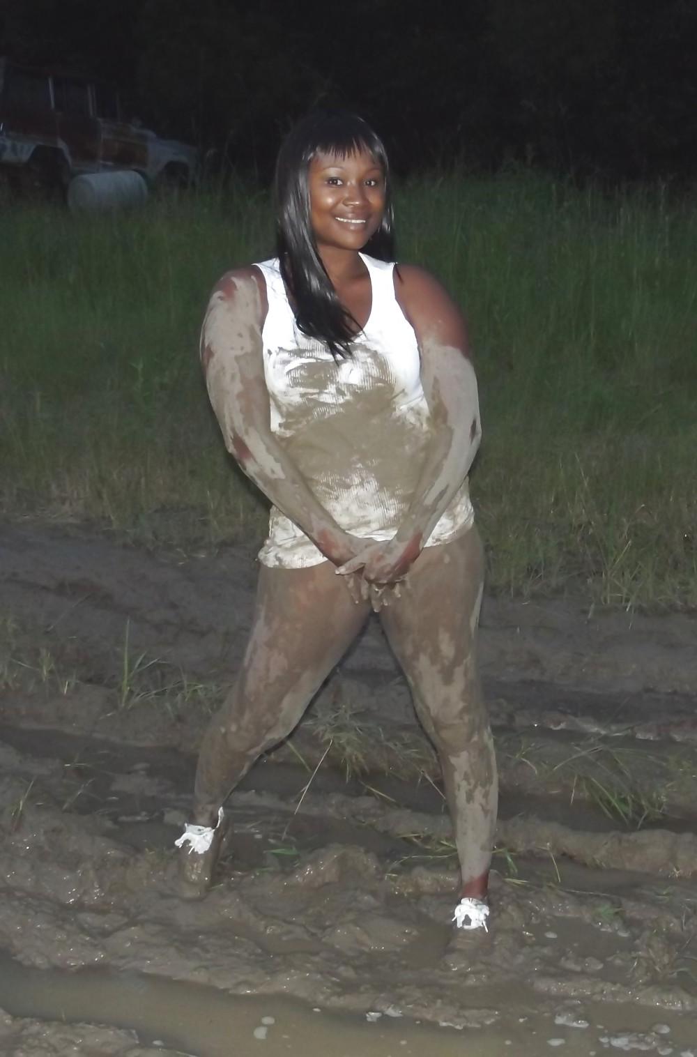 21P Black Girl From Georgia Backwoods Loves Playing In Mud