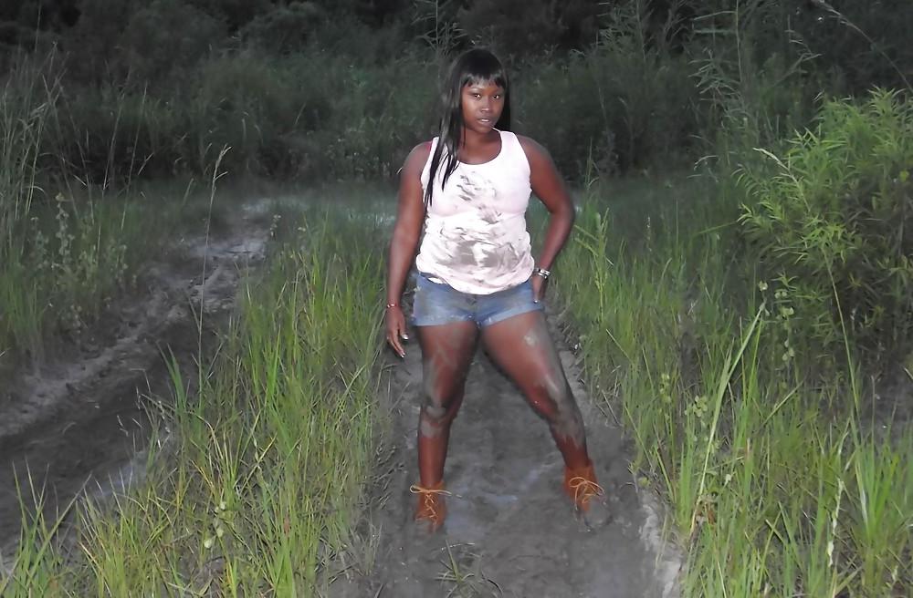 21P Black Girl From Georgia Backwoods Loves Playing In Mud
