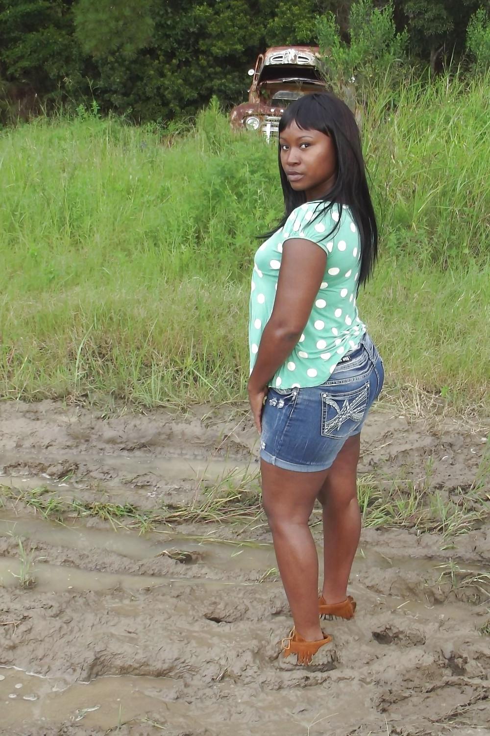 21P Black Girl From Georgia Backwoods Loves Playing In Mud