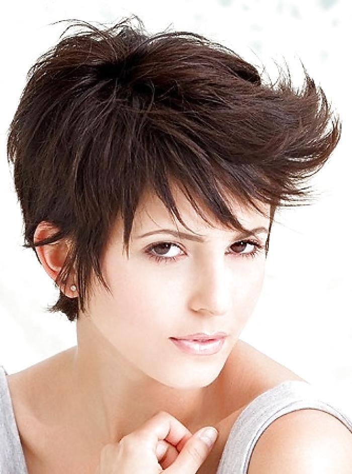 25P Models with short hair