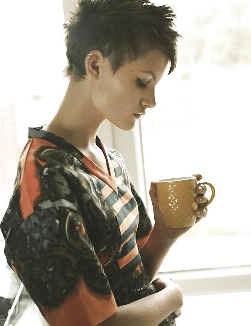 25P Models with short hair