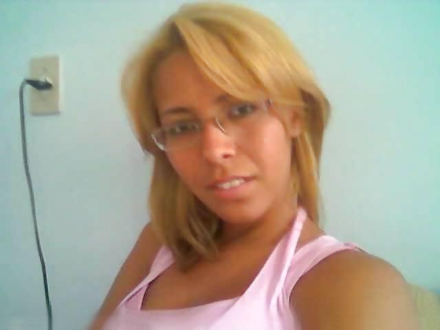 11P Nerd Loira Cachorrona