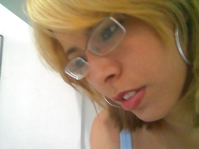 11P Nerd Loira Cachorrona