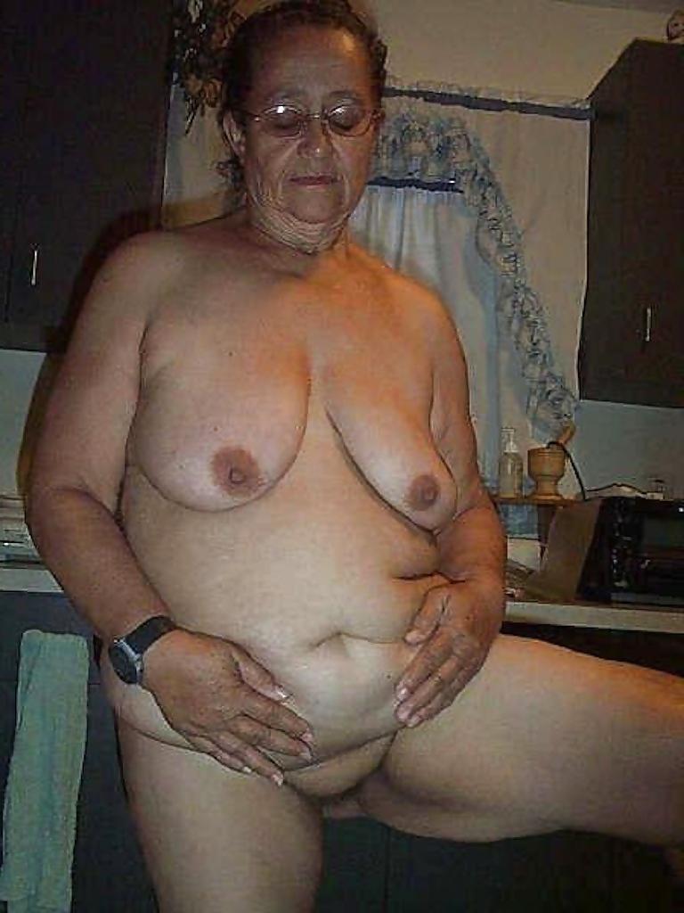 25P Grannies BBW Matures #25