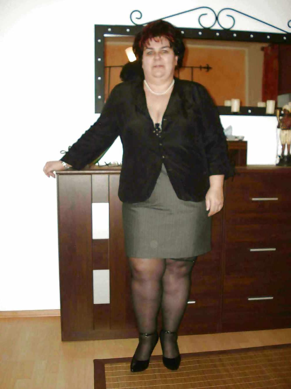 25P 50 year old German Skank