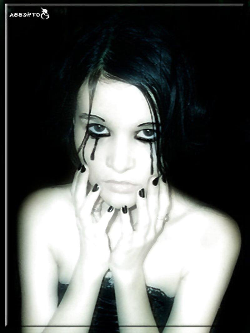 25P Gothic beauties 09