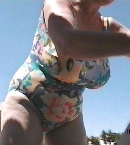 10P Amazing BBW Granny