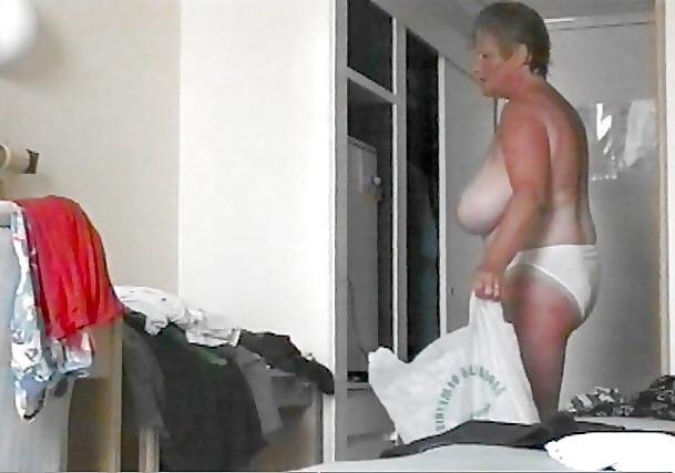 10P Amazing BBW Granny
