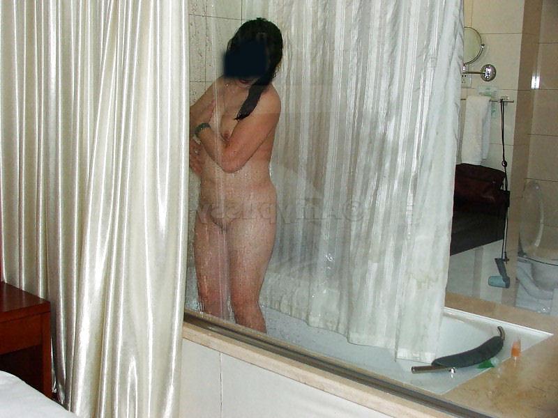 12P Some Shower Pics, einige Bilder in der Dusche