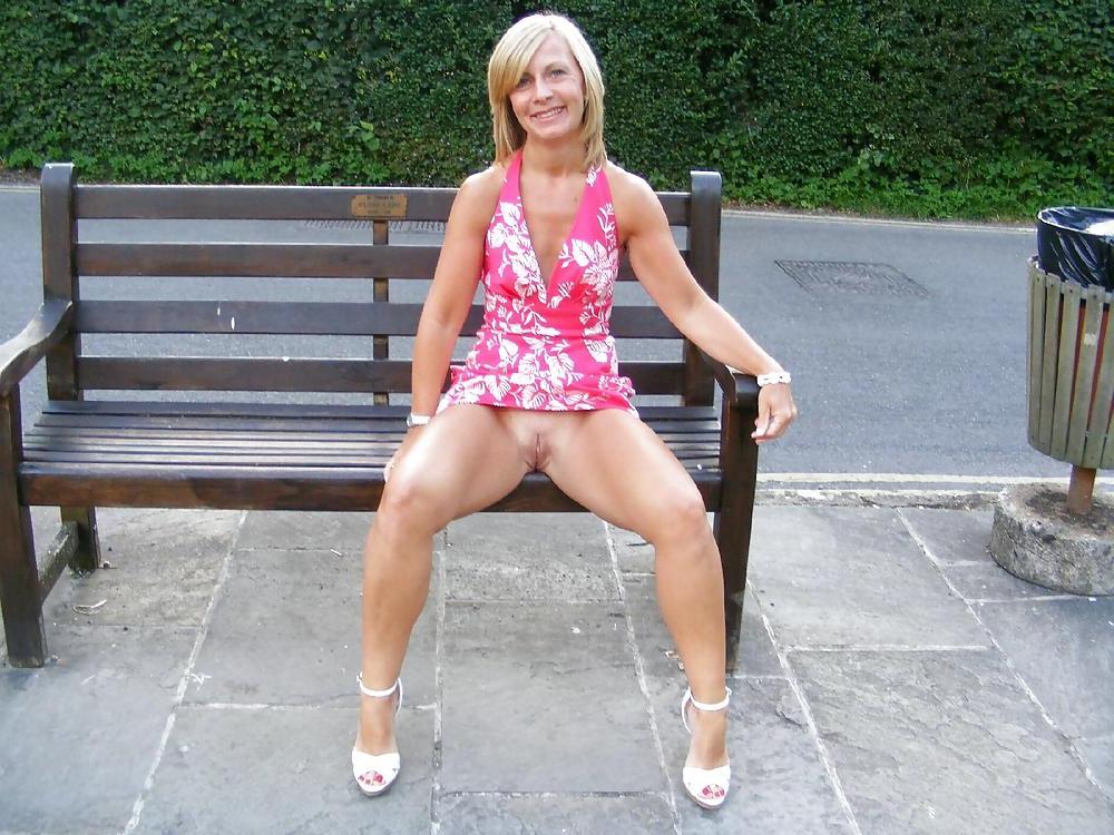 24P Is she forgot her slip 41.