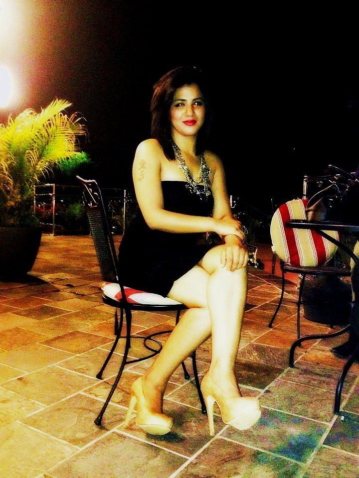 15P Tasty DESI POONS that MUST FUCK BIG BLACK COCKS