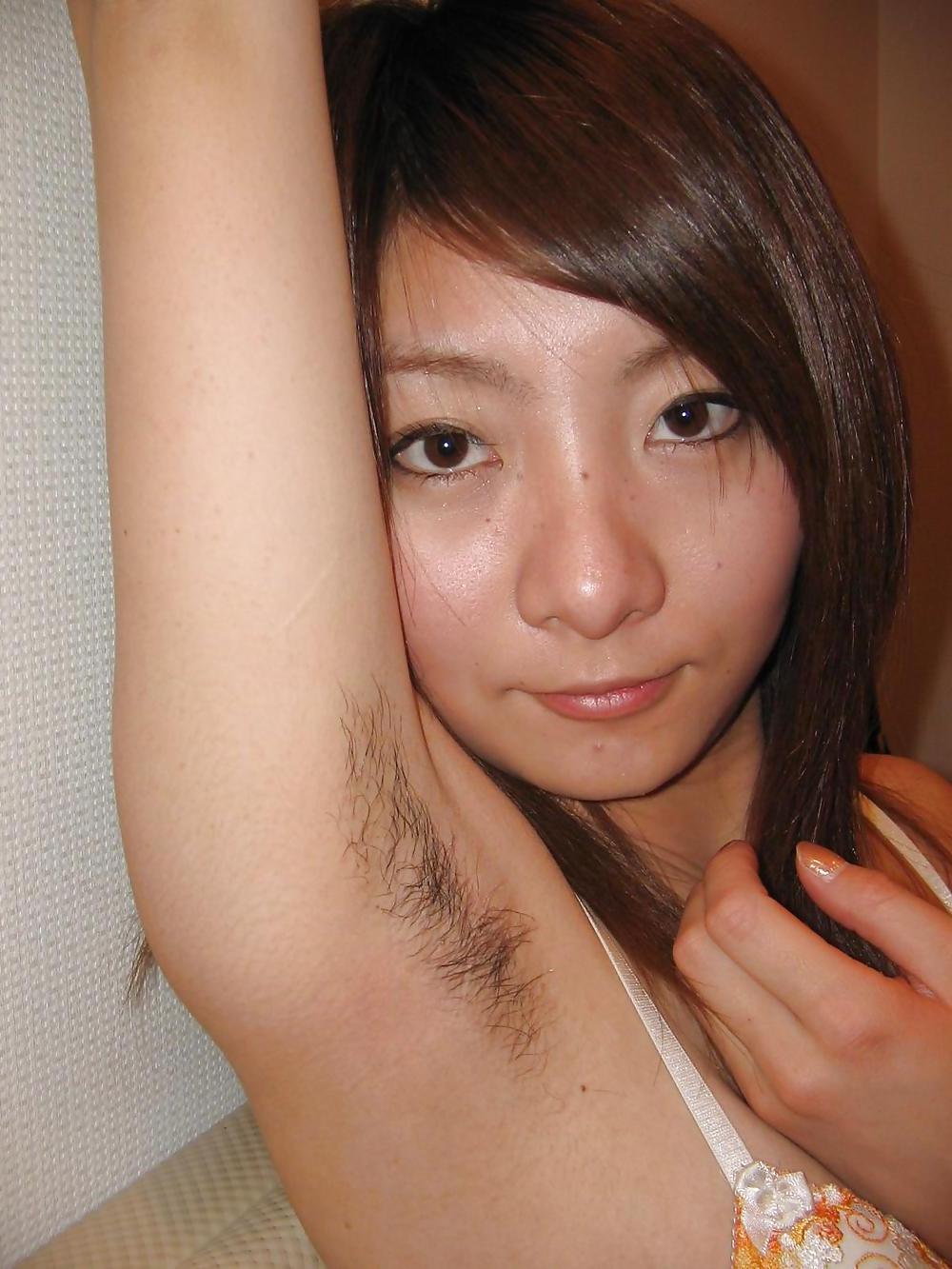 25P Underarm Hair of Asian Gals