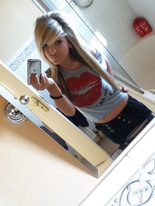 25P Super sexy british teen girl amy she's so cute
