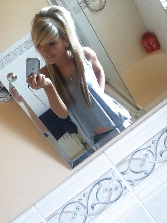 25P Super sexy british teen girl amy she's so cute