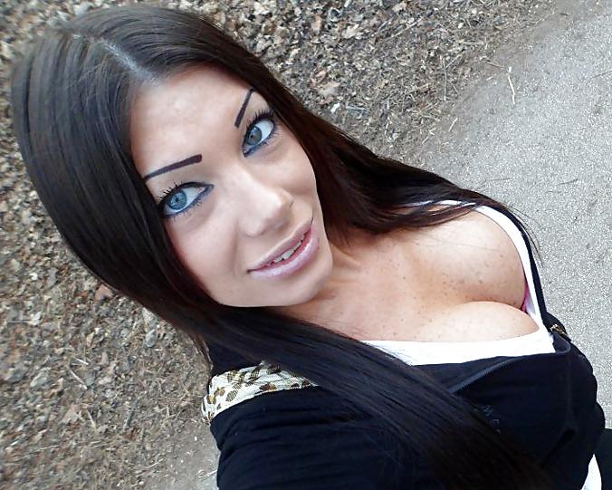 14P Sexy Dekolleté 20