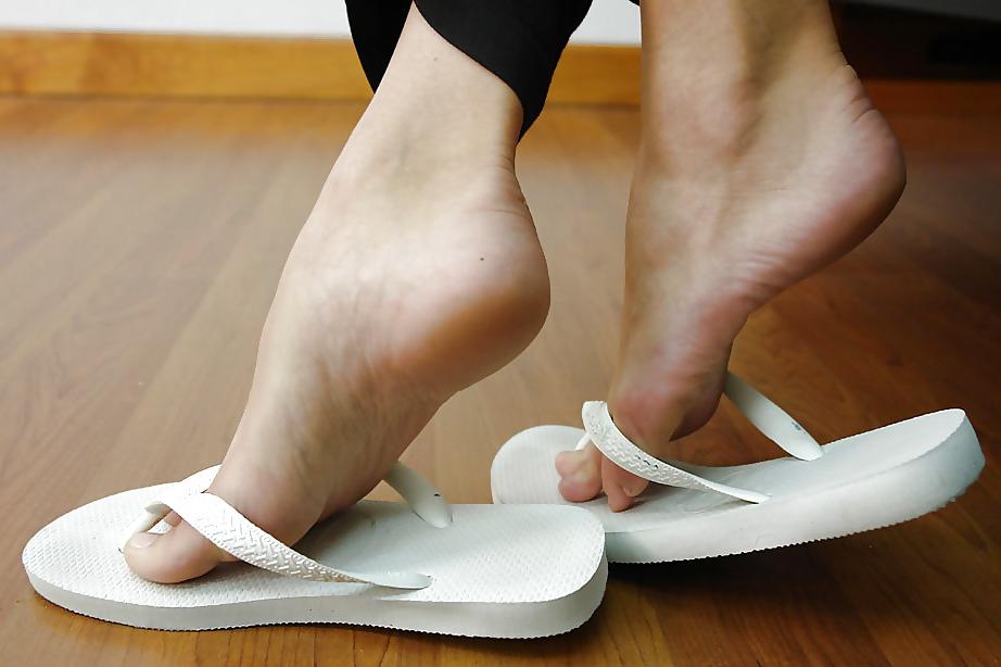25P Havaianas Fetish.