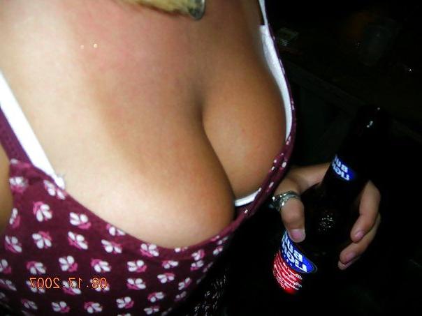 25P Even More Big Boob Amateur Cleavage