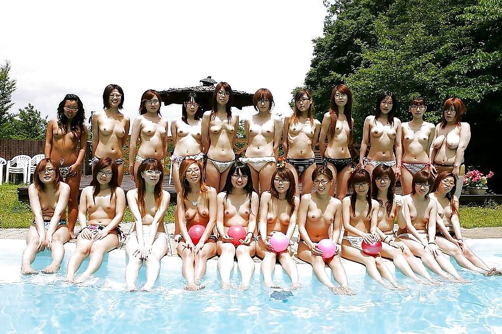 25P Naked Girl Groups 19 – Zufällige asiatische Gruppenbilder