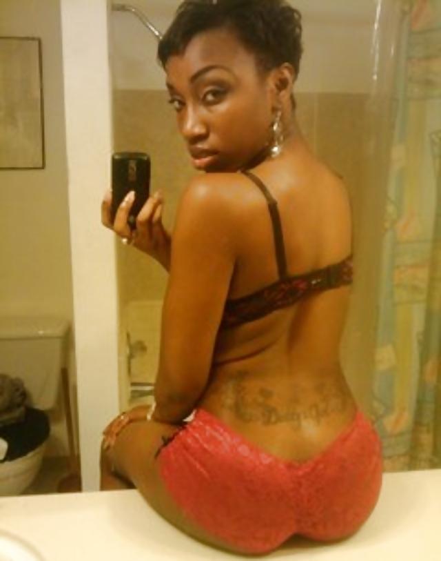 25P Amateur Black Girls 55