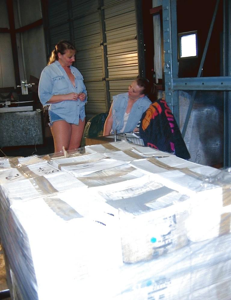 22P BBW girls in the warehouse.