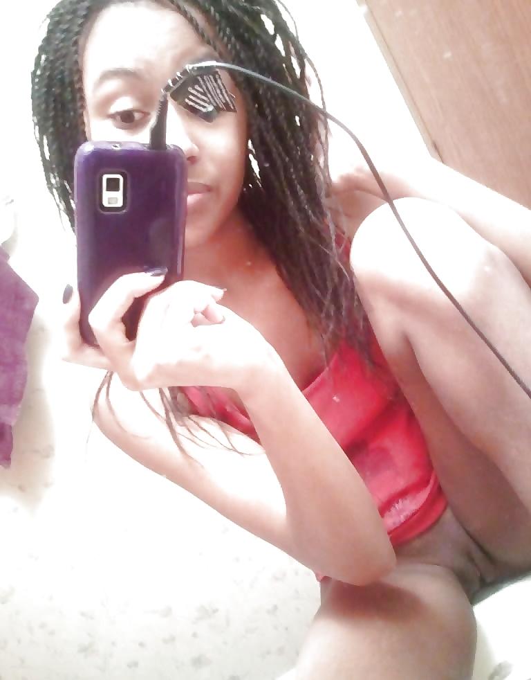 25P Amateur Black Girls 23