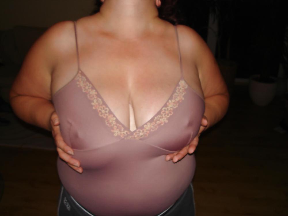 25P My German BBW braless and transparency