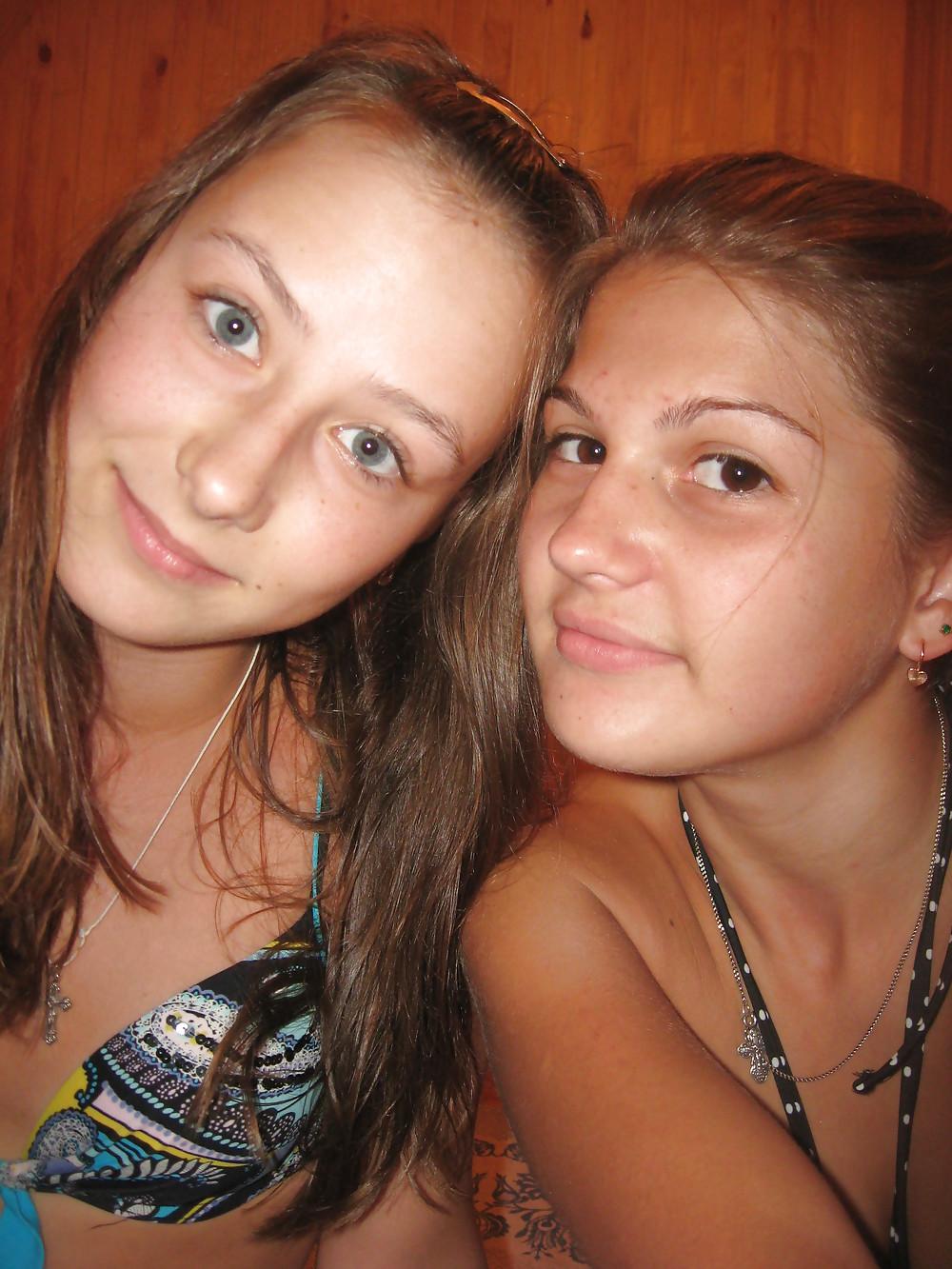 19P Ukrainian horny girls