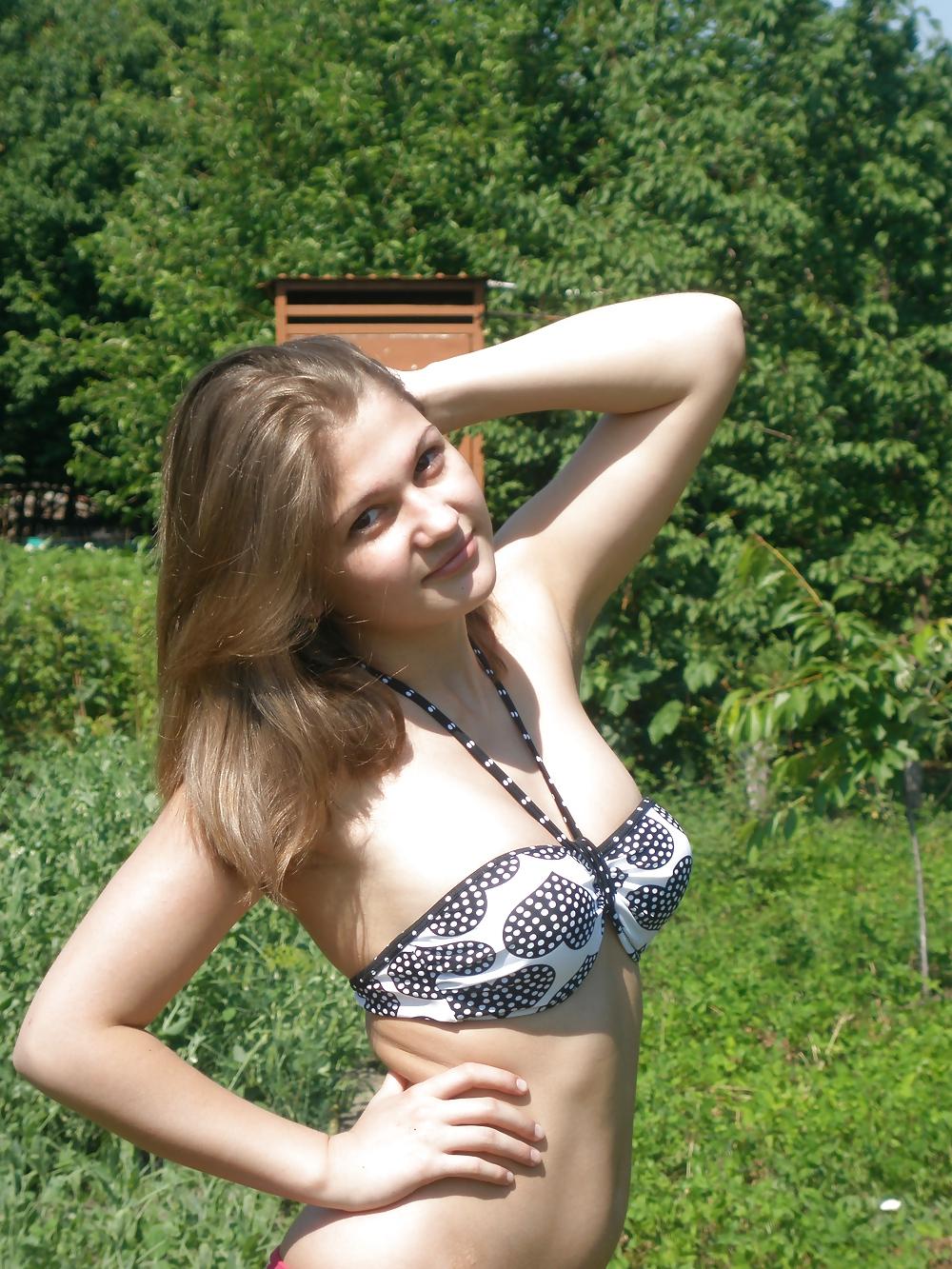 19P Ukrainian horny girls