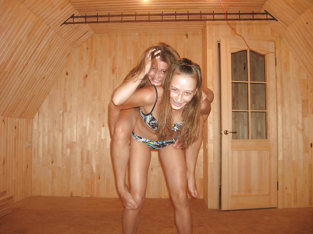 19P Ukrainian horny girls