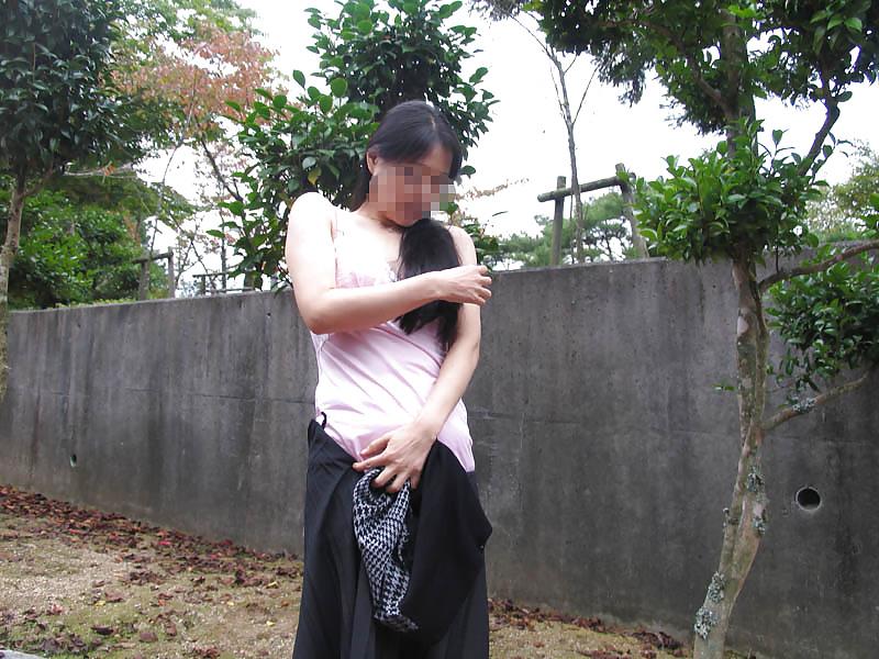 25P Shared nylon slip pleasures
