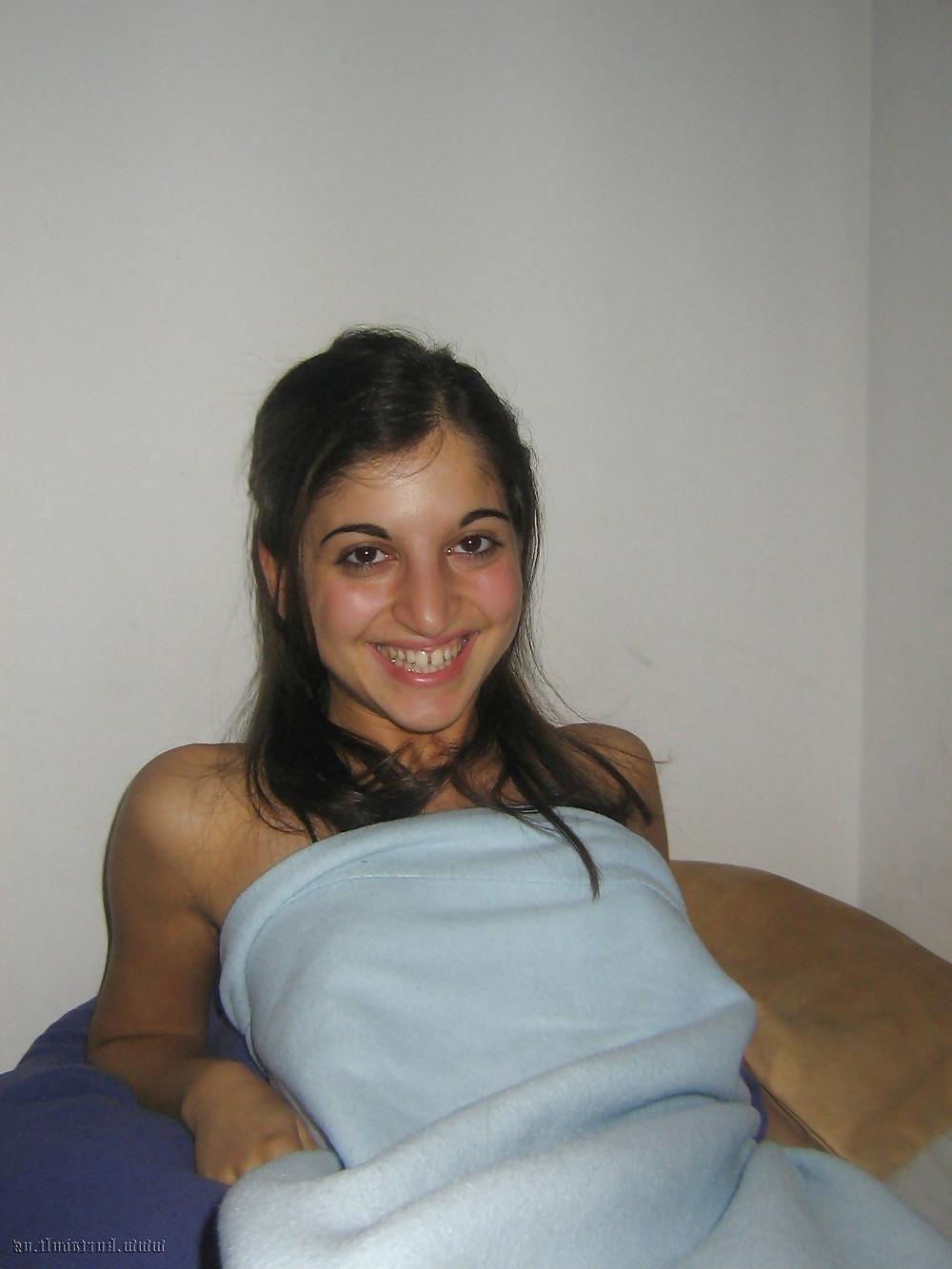 19P HOT turkish slut