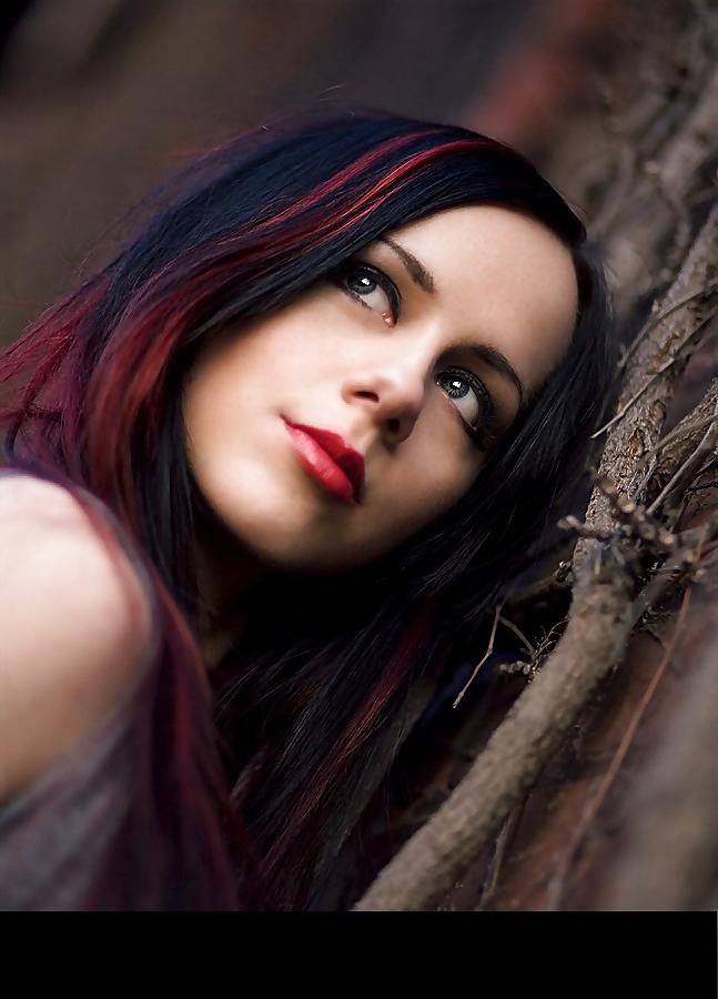 25P Gothic beauties 23